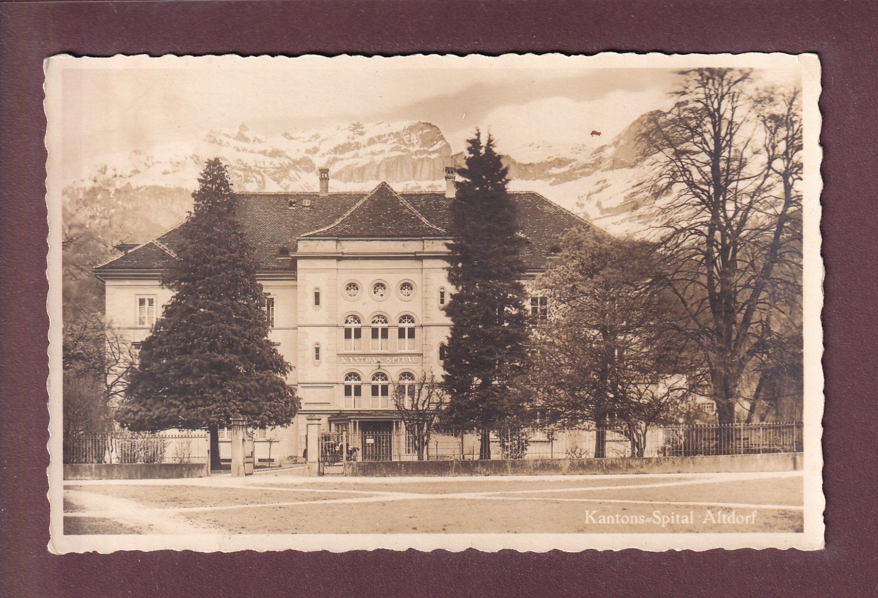 Cartes postales: ALTDORF - Kantons-Spital - 1931 – D'occasion à Pully par nicecards