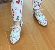 Laura Vita Schuhe weiss mit Kirschmotiv Gr. 40