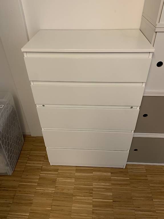 Ikea Cassettiere: IKEA KULLEN Kommode Weiss  5 Schubladen – Usato da Zürich venduto da fel_g66f 1