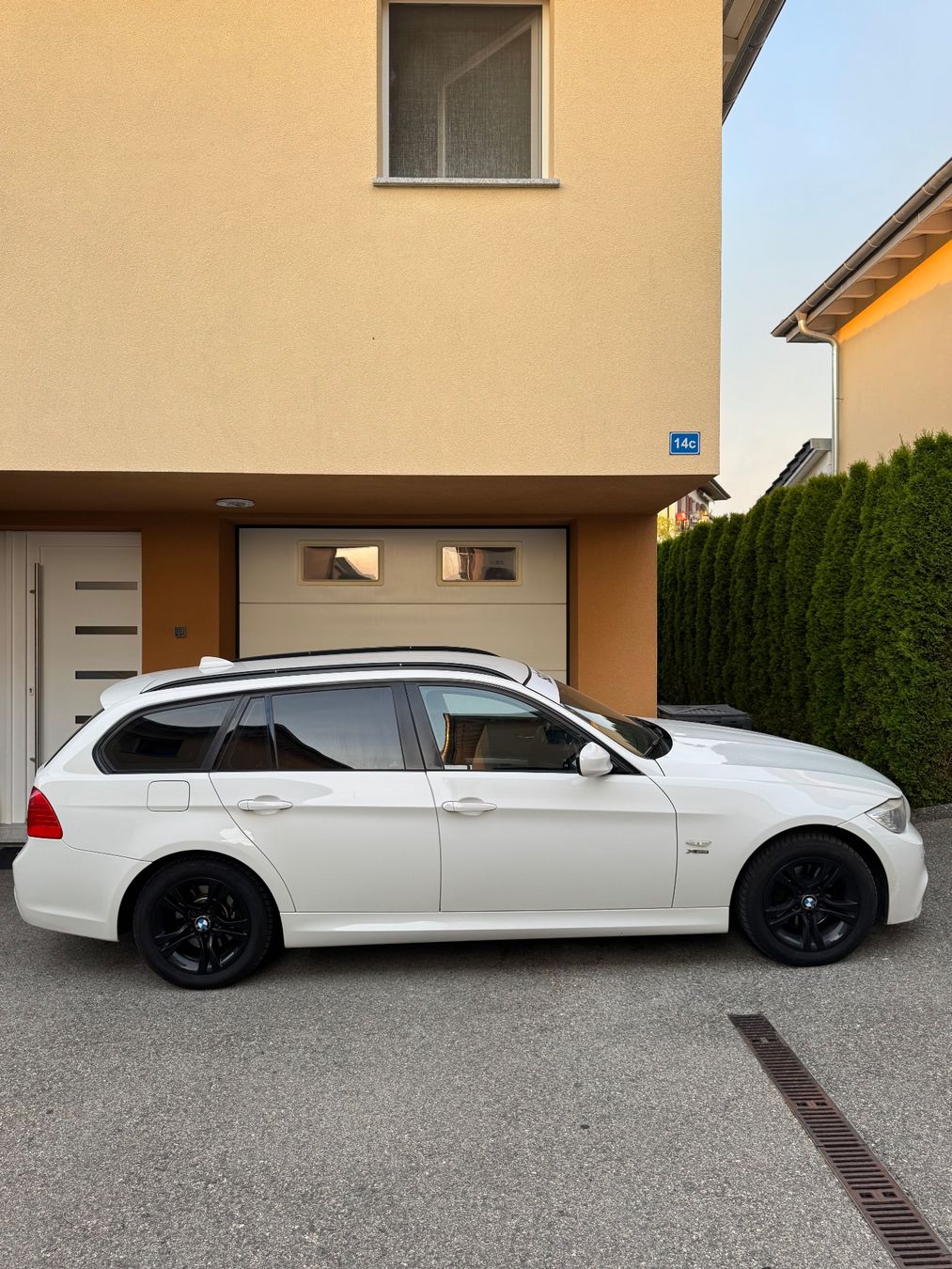 BMW Automobili: Bmw 320D E91 LCI X-drive – Usato da Vuisternens-Romont venduto da soa_ggr9 8