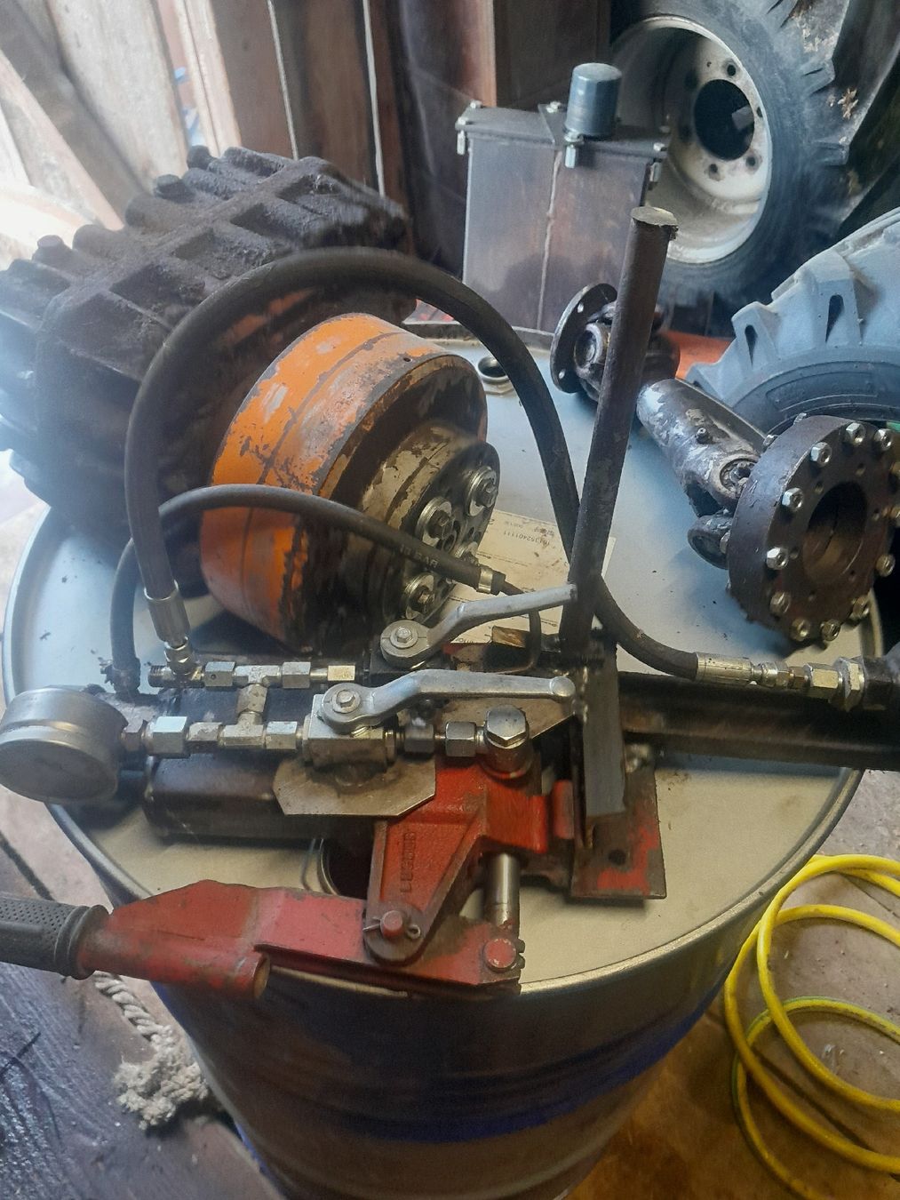 Case IH Traktoren: frontzapfwellengetriebe von Case 733  – Gebraucht aus Buttisholz von celica1988 1