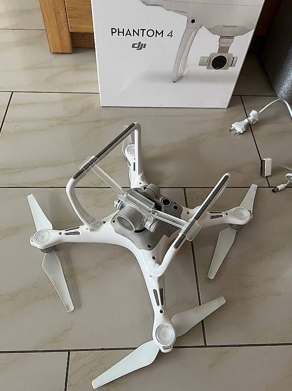 DJI Modellismo RC: Drohne Phantom 4 – Usato da Grosswangen venduto da winkelfeld 2