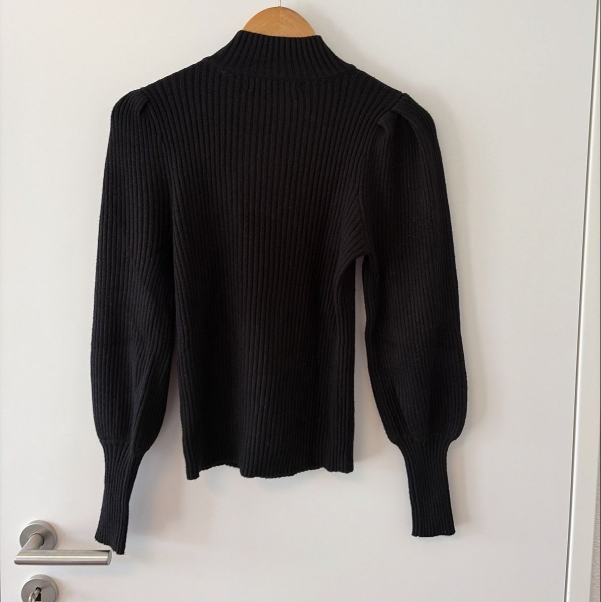Only Maglioni & Felpe: ONLY Strickpullover mit Puffärmeln – Usato da Henau venduto da martina_1998 2