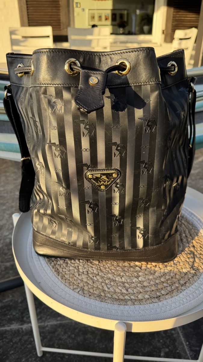 Maison Mollerus Taschen: Maison Mollerus SION Bucket Bag / Beuteltasche – Gebraucht aus Speicherschwendi von sen_r6wk 2