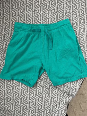 H&M SWEATPANTS SHORTS GR 116/122