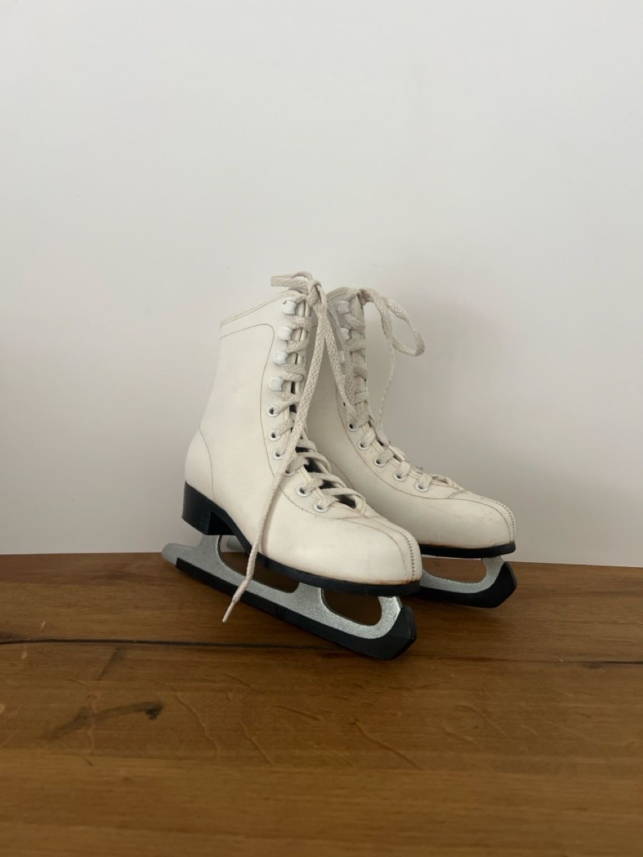Tutte le decorazioni: Schlittschuhe Weiss Gr. 30 Eislaufschuhe – Usato da Altdorf UR venduto da JanAil