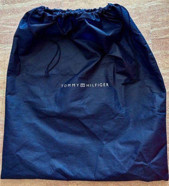 Tommy Hilfiger Borse da donna: Tommy Hilfiger Legacy Workbag Notebooktasche – Nuovo (secondo la descrizione) da Massagno venduto da Hillary 3