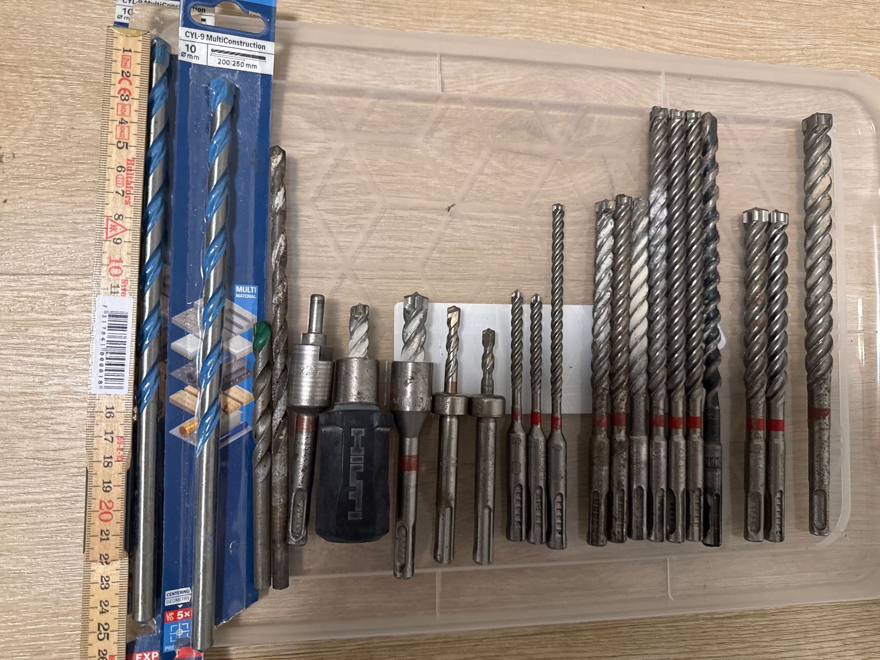 Hilti Trapani: Steinbohrer 22 verschiedene Bohrer Hilti – Usato da Winterthur venduto da 121Mex121 1