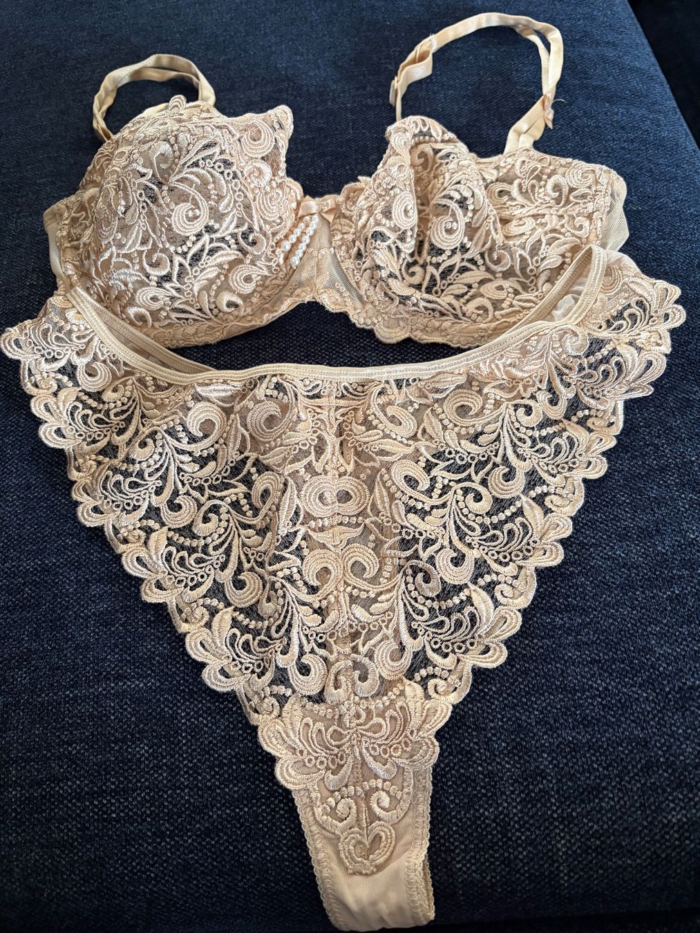 Lise Charmel Altra biancheria intima: Ensemble Lise Charmel 75D – Usato da riddes venduto da lauali01 4