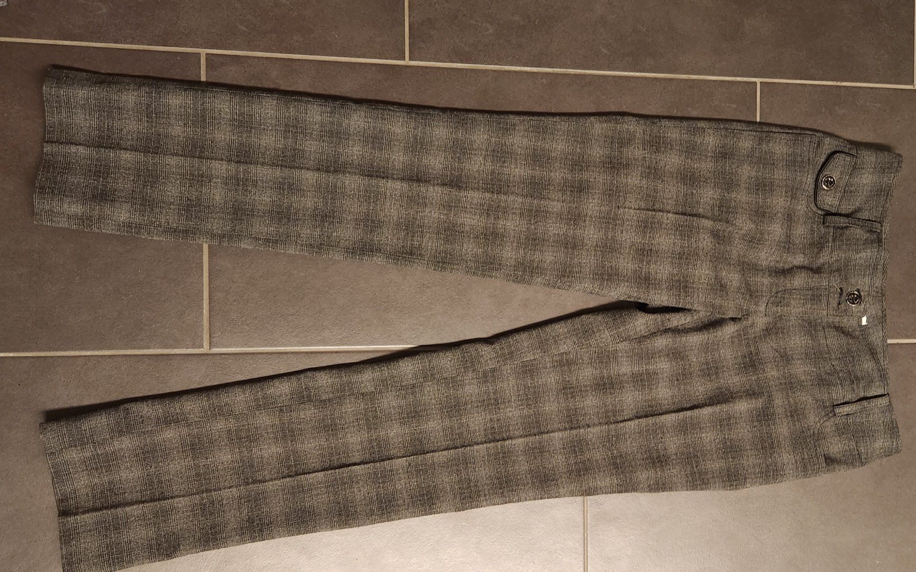 Pantaloni: Hose Gr. 36 – Usato da Lyss venduto da Urma5