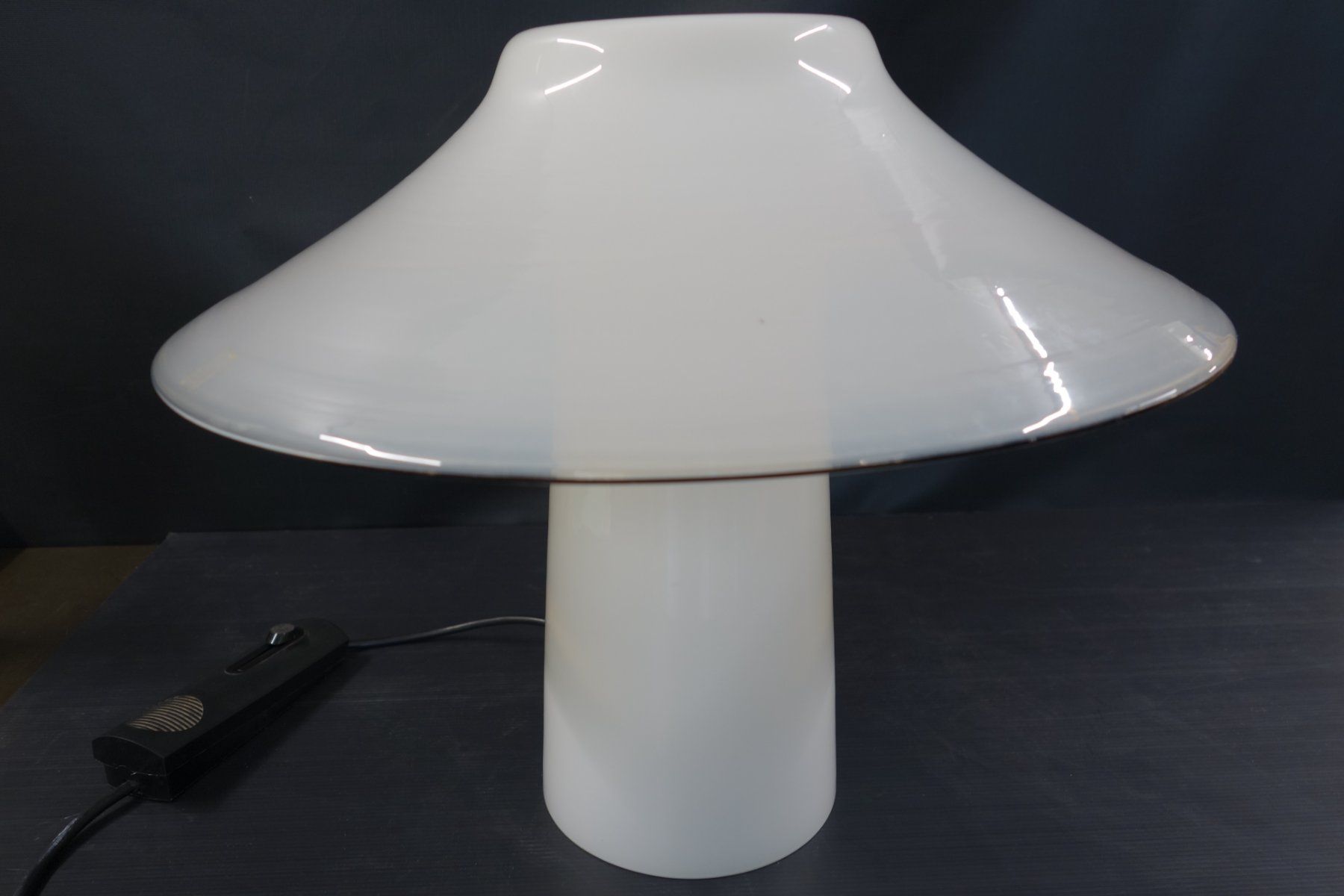 Lampade: Vintage Tischlampe aus Glas – Usato da Basel venduto da bk_brockibasel 6