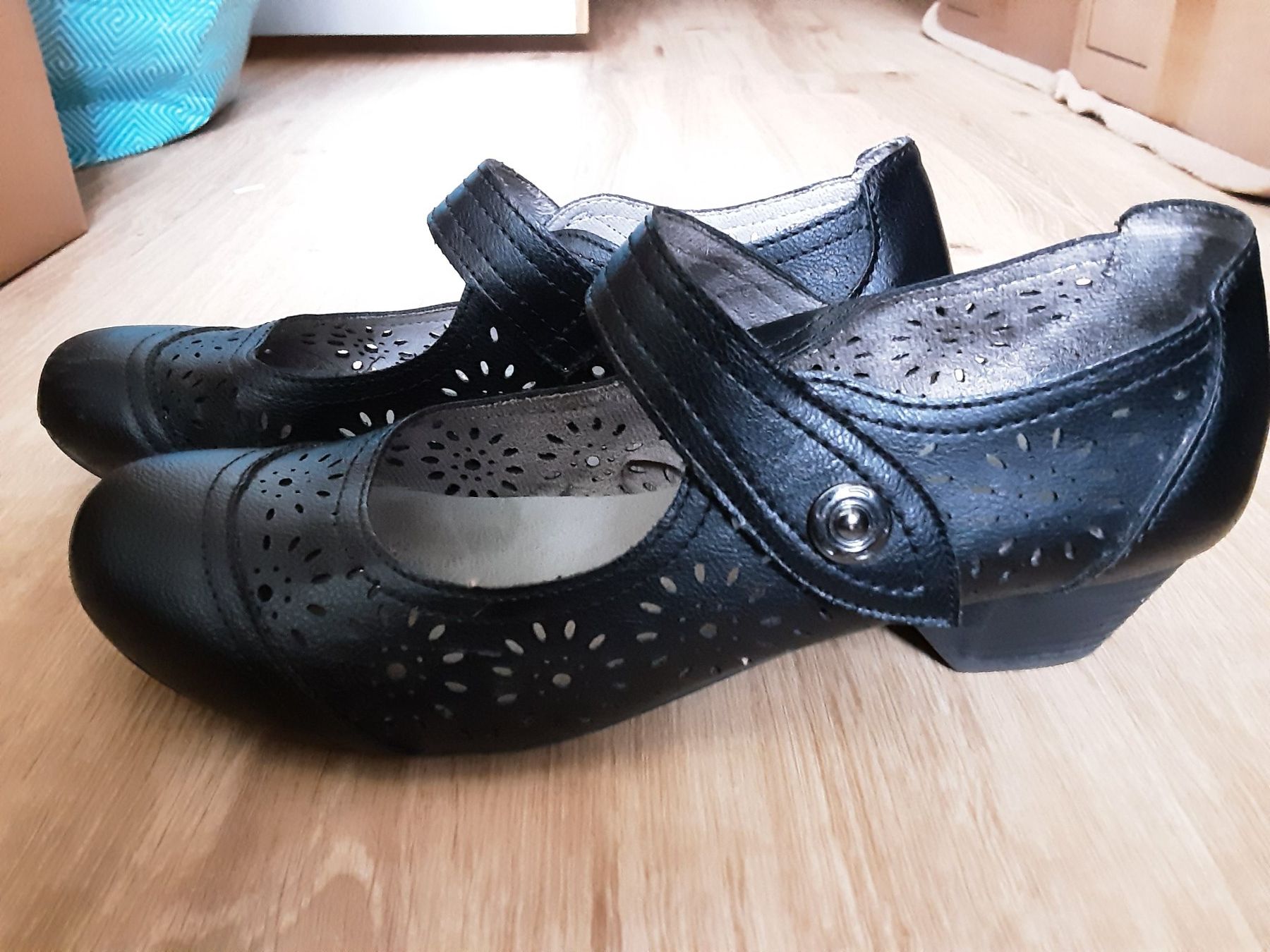 Scarpe da donna: Schuh Grösse 41 – Usato da Altdorf UR venduto da Brandli 1