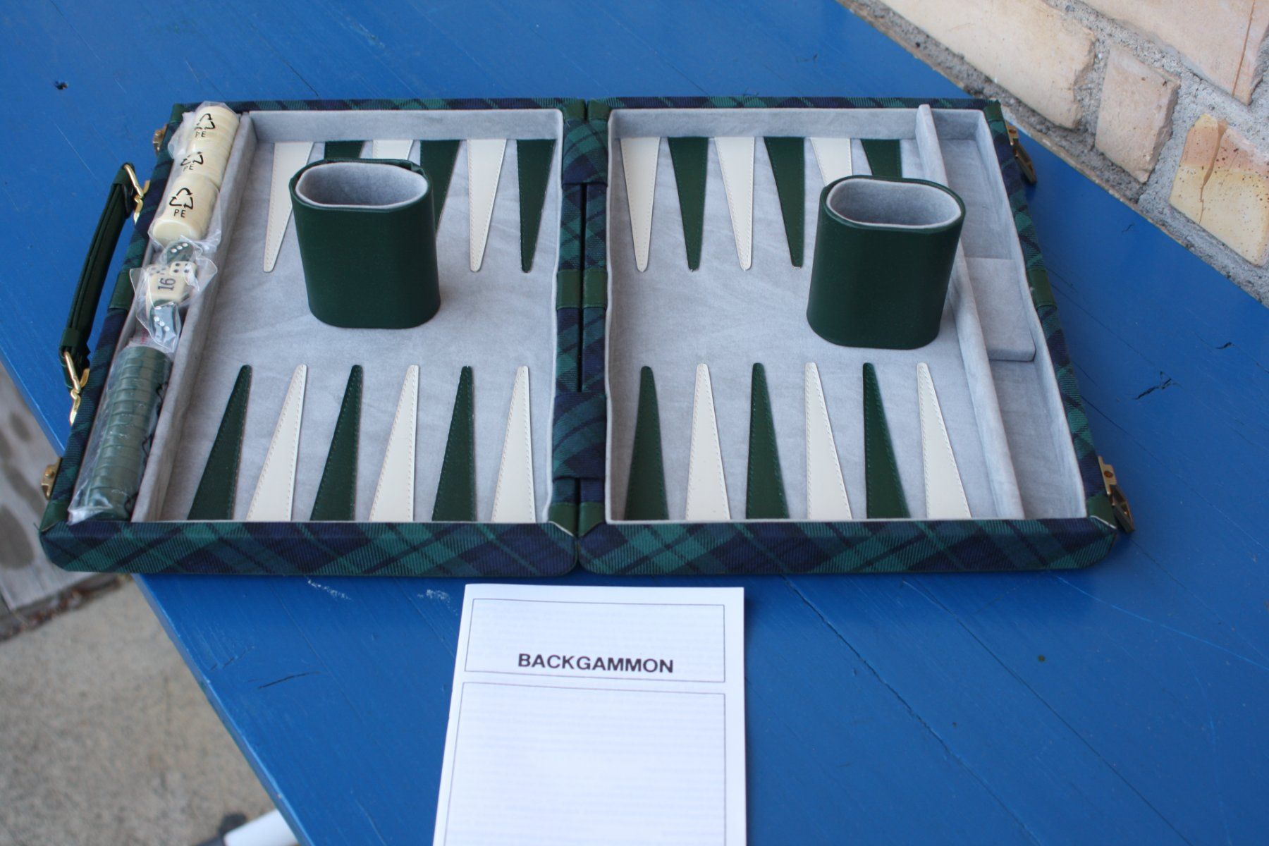 Giochi: BACKGAMMON SPIEL IM KÖFFERCHEN – Usato da Wauwil venduto da Pneuedy