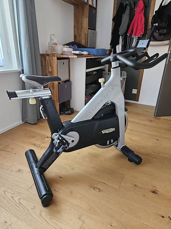 Hometrainer: Spinning Bike von Technogym – Usato da Muotathal venduto da Sagerli01 1