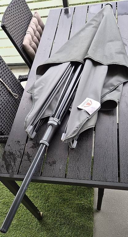 Ombrelloni: Sonnenschirm Doppler Grau, neuwertig – Usato da Nänikon venduto da csschubi 1