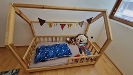 Hausbett inkl. Matratze