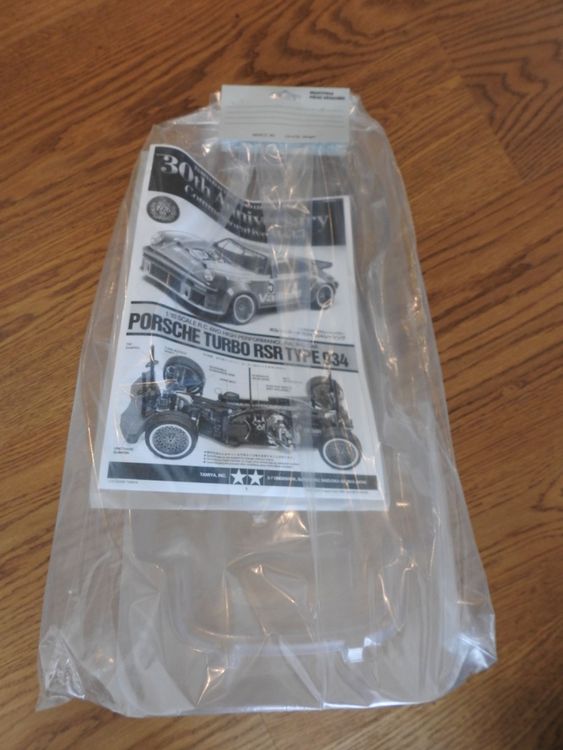 Tamiya 1:12 Porsche Turbo RSR 934 Jagermeister - Tamiya 1:12 Porsche