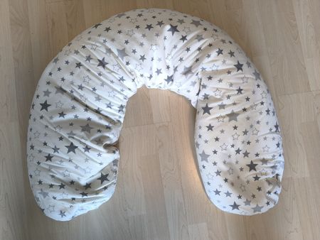 Stillkissen mit Sternen