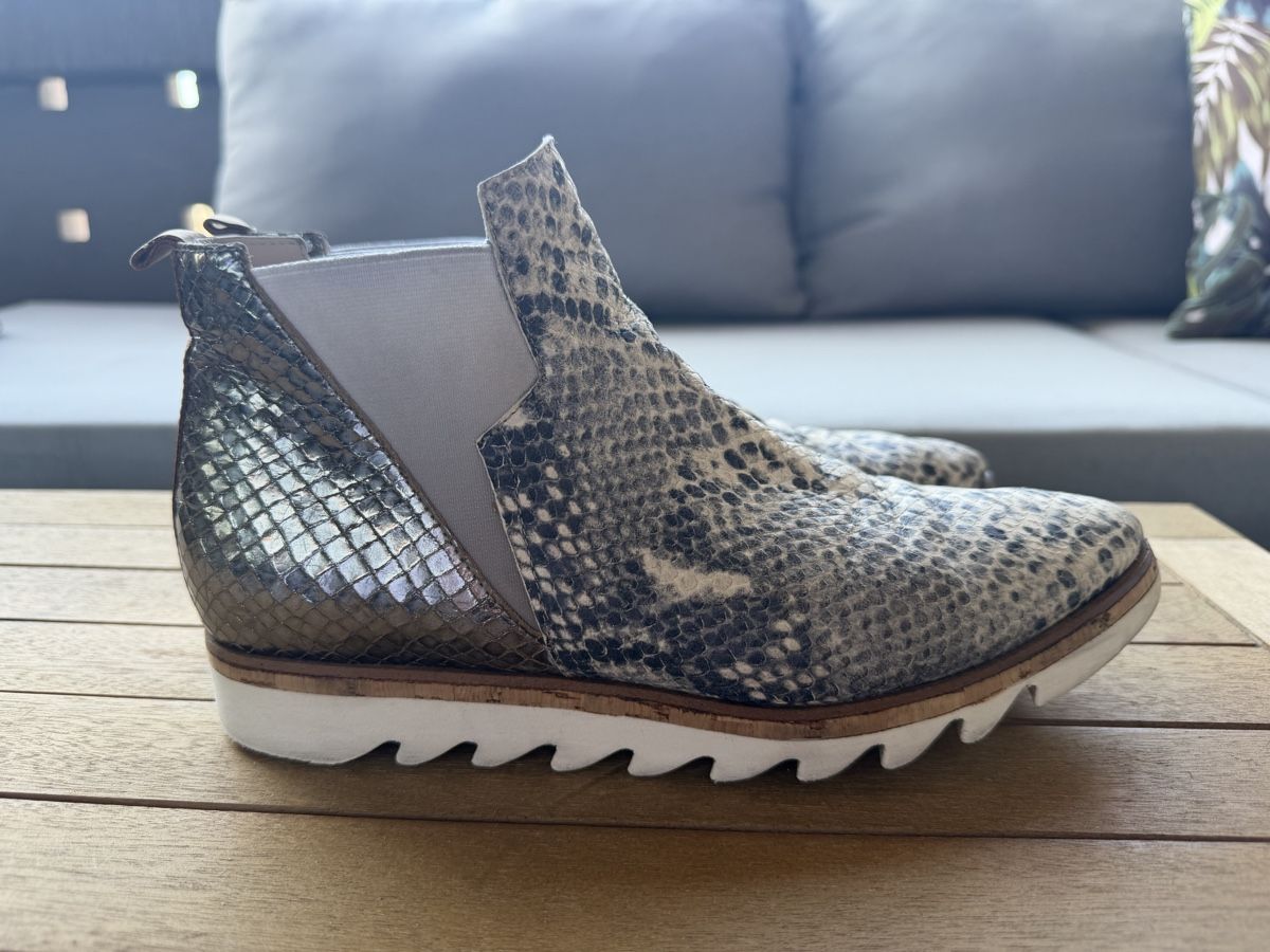 Scarpe da donna: Stiefeletten im Schlangenleder-Look, Grösse 38 – Usato da Basel venduto da Ksjusha 1