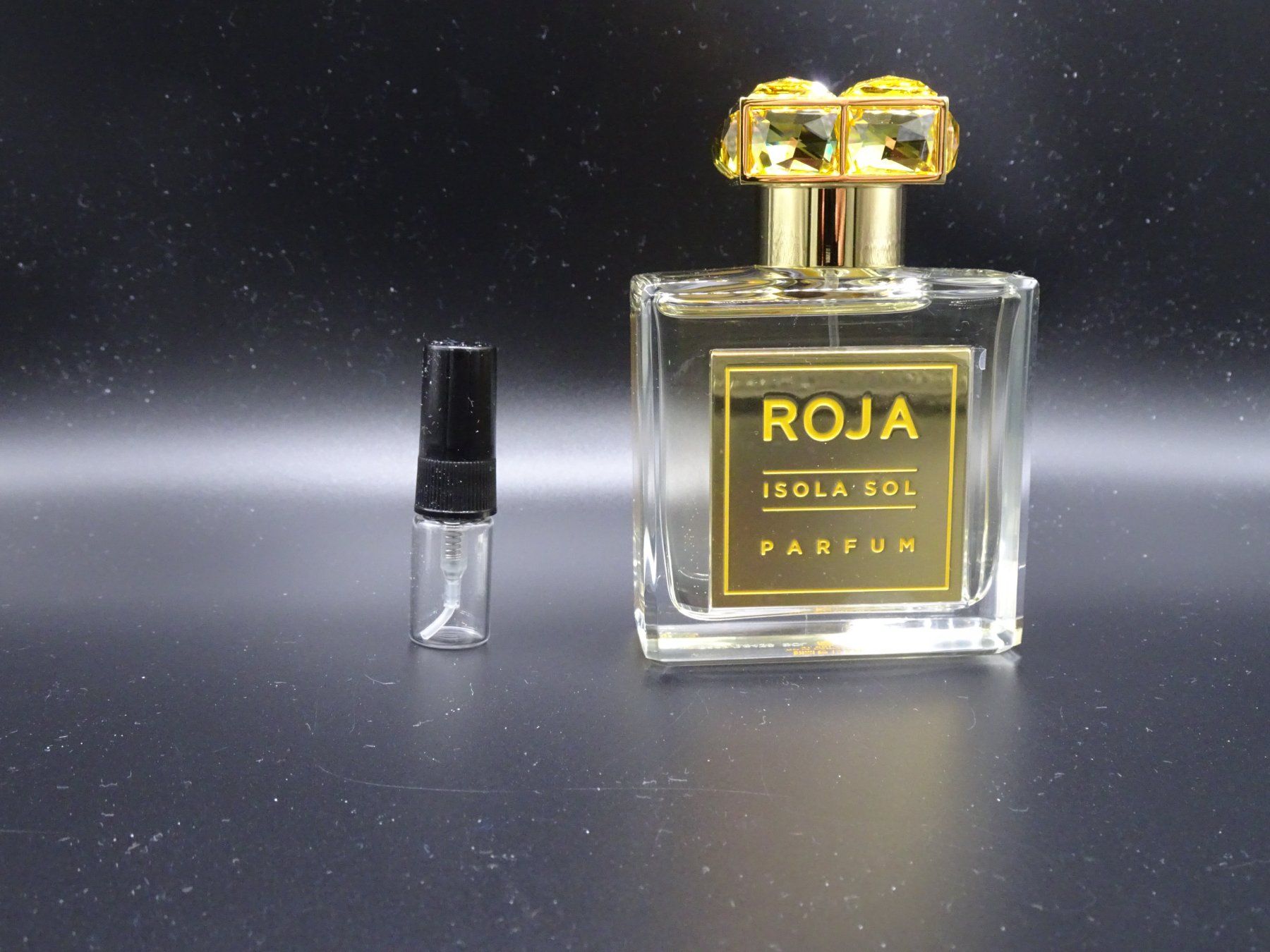 Profumi & Eau de Toilette: Isola Sol - Roja Parfums // 2 ml Probe – Nuovo (secondo la descrizione) da Frenkendorf venduto da Sakima1
