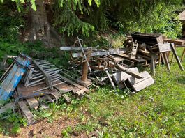 DON  anciens outils et objets rustiques en bois