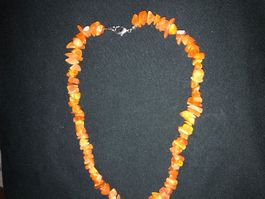 Kette aus orangener Calcit Kristall mit Karabiner Verschluss