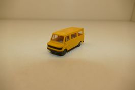 Wiking 1:87: MB L 406 Fenster Bus Kombi gelb