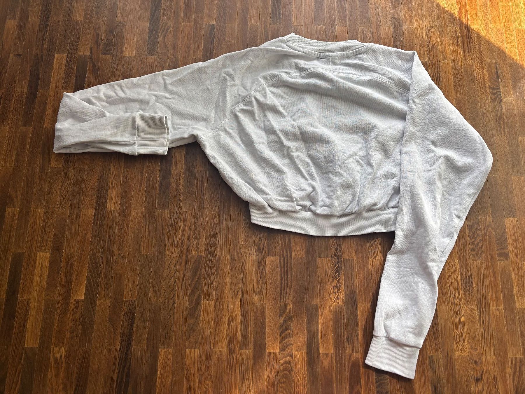 Gymshark Maglioni & Felpe: Gymshark Pullover Crop Top Weiss, Grösse S – Usato da Hinwil venduto da liviipivii 1