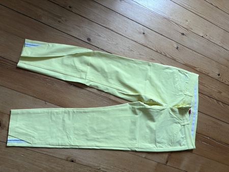Zitronen gelb Golfer Hosen von Albero
