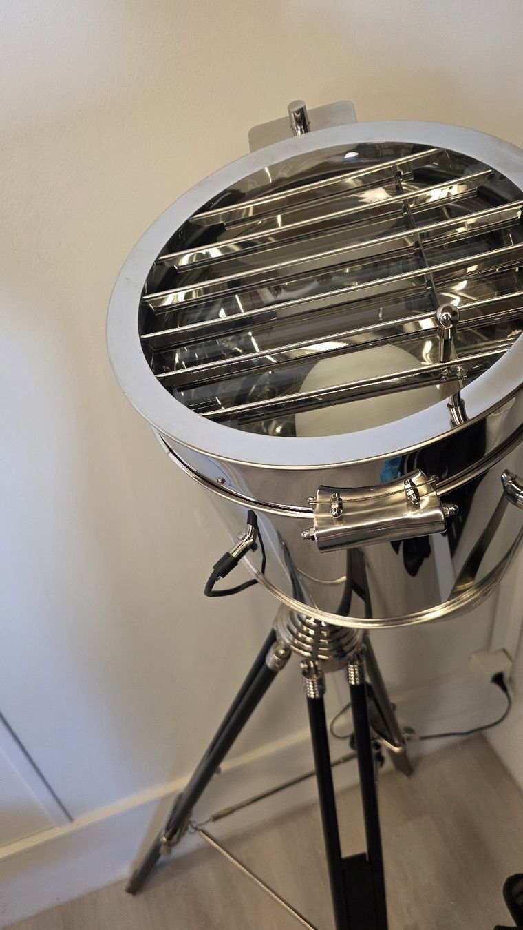 Lampade: coole Ständerlampe im Movie-Stil – Usato da Niederönz venduto da Silverbluecat 1