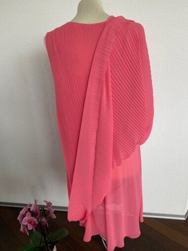 Madeleine Vestiti: Wunderschönes Plisseekleid Madeleine/Elégance Gr. 46 – Nuovo (secondo la descrizione) da Füllinsdorf venduto da Sunnebliemli7 6