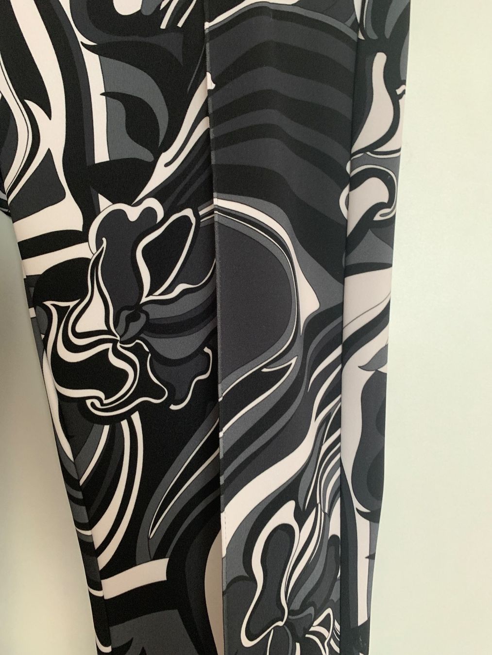 Cambio Pantaloni: Cambio Schlupfhose – Usato da Geuensee venduto da Gagisi 1