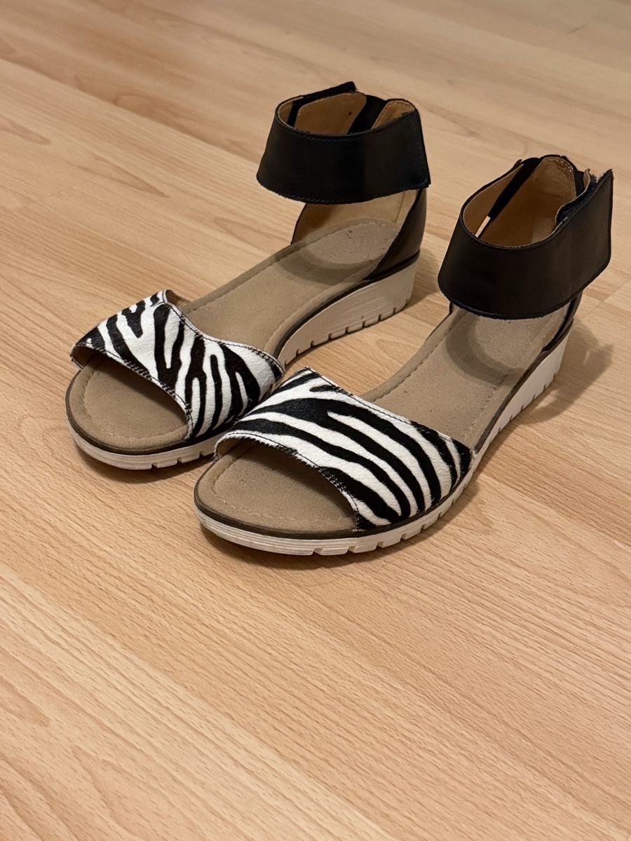 Gabor Scarpe da donna: Zebra Sandalen Gabor  – Usato da St. Gallen venduto da lio_75kd 1