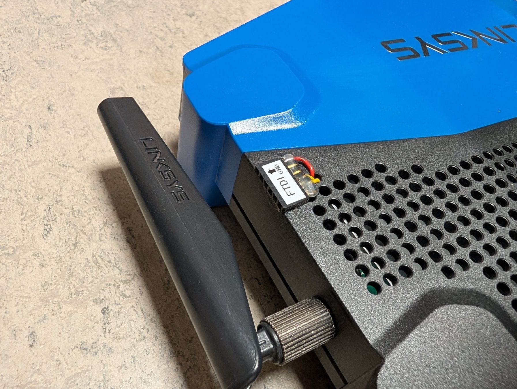 Linksys Modem & Router: Linksys WRT3200ACM – mit OpenWRT 19.07.5 – Usato da Worben venduto da sternli27 3