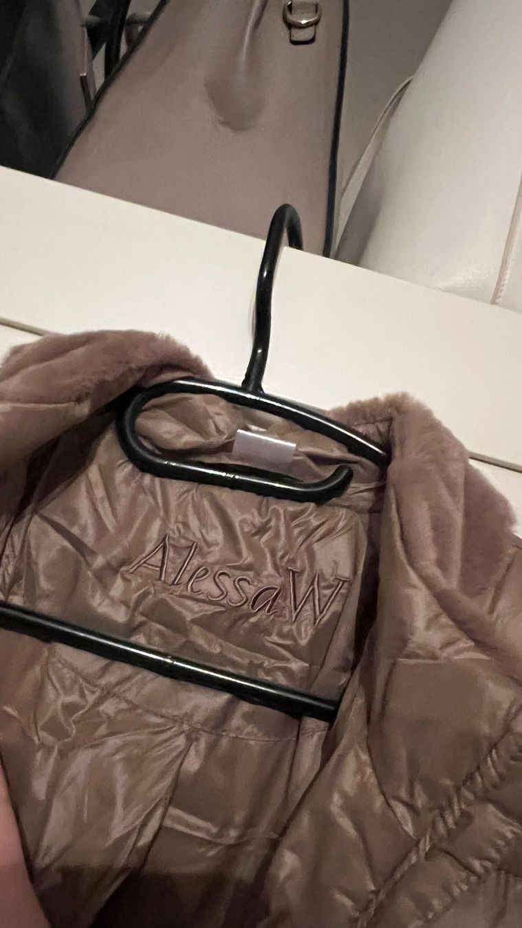 Giacche: • Jacke mit Webpelz • – Difettoso da Basel venduto da mendoza13 3