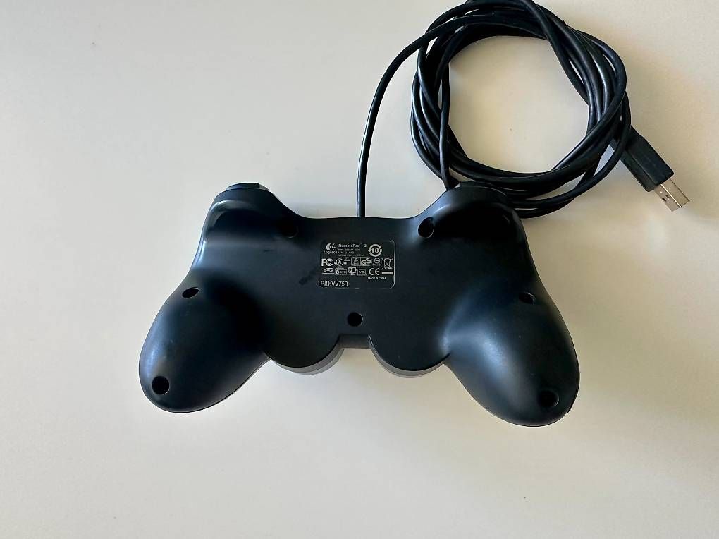 Controller: Manette de jeu Logitech RumblePad 2 - USB - PC/Playstation – Usato da Couvet venduto da nay_prh5 1