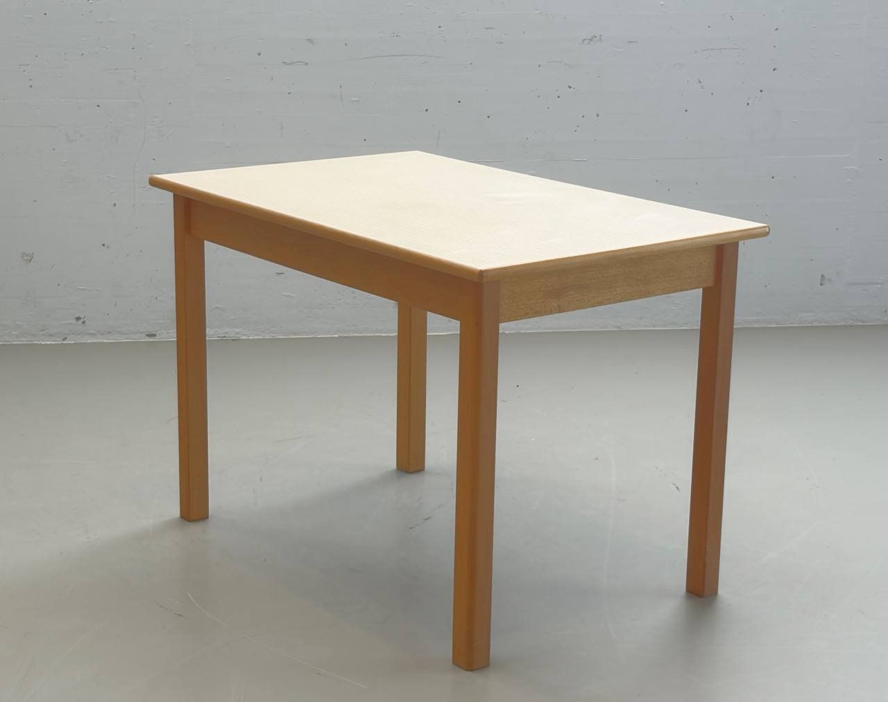 Tavoli: Vintage Küchentisch mit Schublade – Usato da Zürich venduto da LeMoege 8