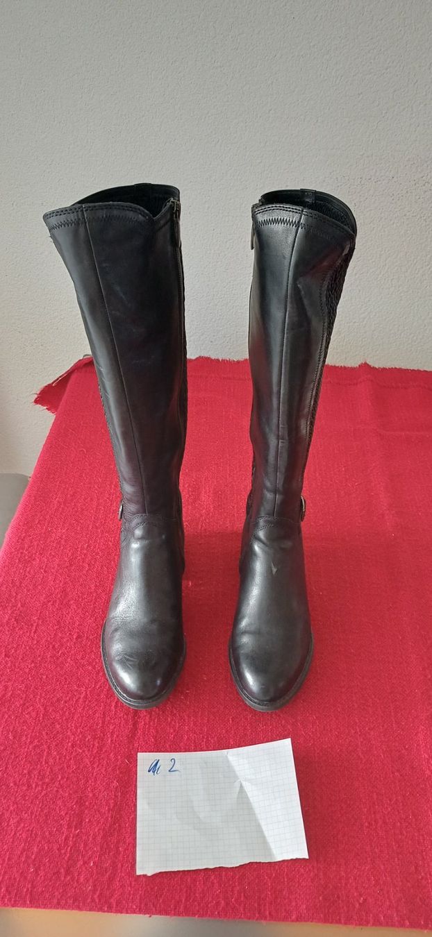 Tamaris Scarpe da donna: Winterstiefel schwarz – Usato da Pfäffikon ZH venduto da rst628