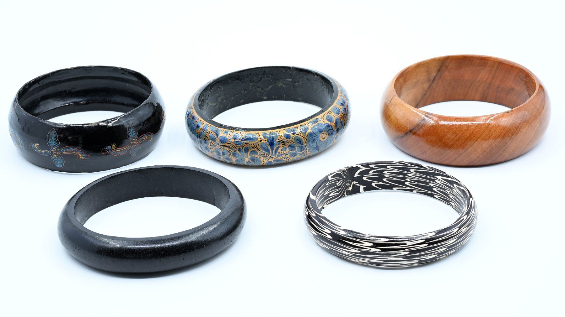 Bracciali & Braccialetti: 5 Hübsche Armreifen – Usato da Dürnten venduto da pema28