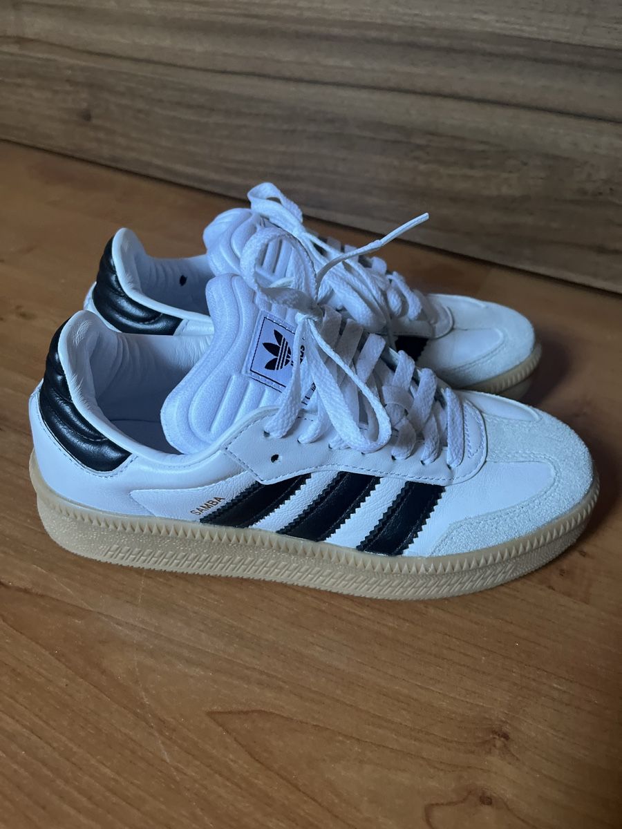Adidas Scarpe da donna: Adidas Samba Turnschuhe Gr. 36 2/3 – Nuovo (secondo la descrizione) da Zell ZH venduto da decate 1