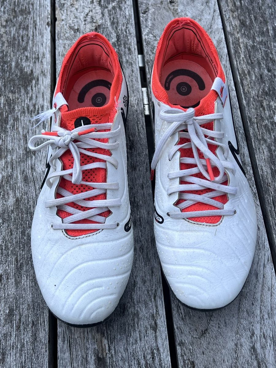 Nike Scarpe da uomo: Fussballschuhe Nike Flyknit Gr. 41 – Usato da Wolfhausen venduto da Starlake
