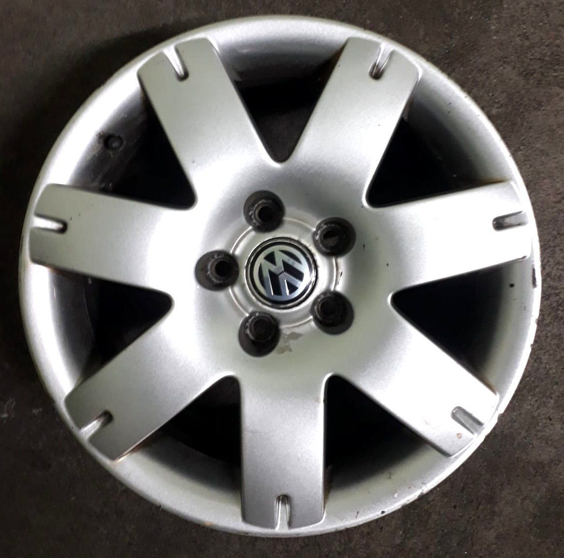 Volkswagen Cerchioni: VW Alufelgen 7Jx16 – Usato da IBACH venduto da NATELLA
