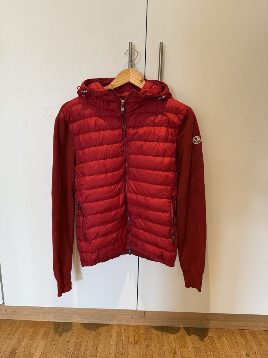 Moncler Gilets & Westen: Moncler Tricot Cardigan Red – Gebraucht aus Genève von SG_73