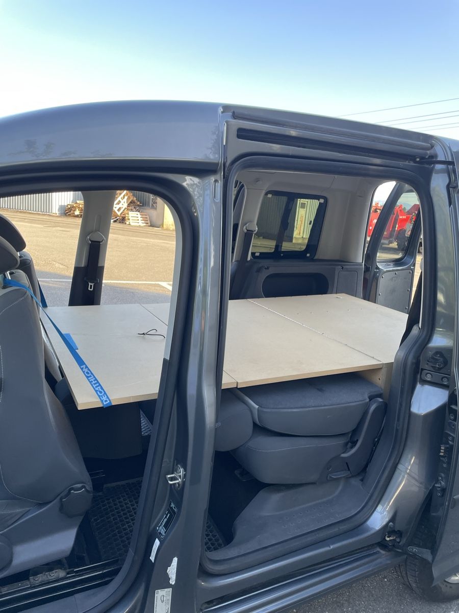 VW Veicoli commerciali: VW Caddy – Usato da Ins venduto da box_67ww 7