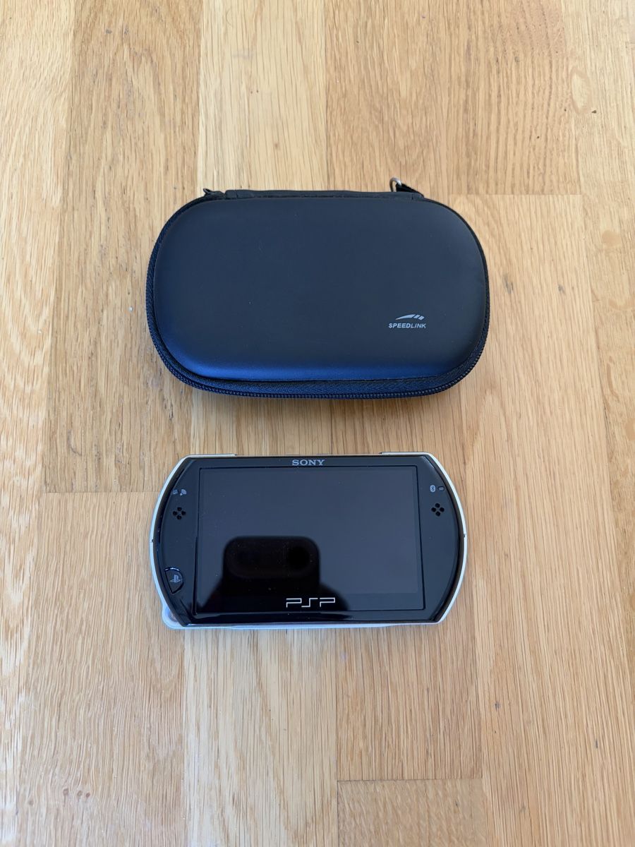 Sony Consoles: PSP Go – D'occasion à Regensdorf par WetTowel42 2