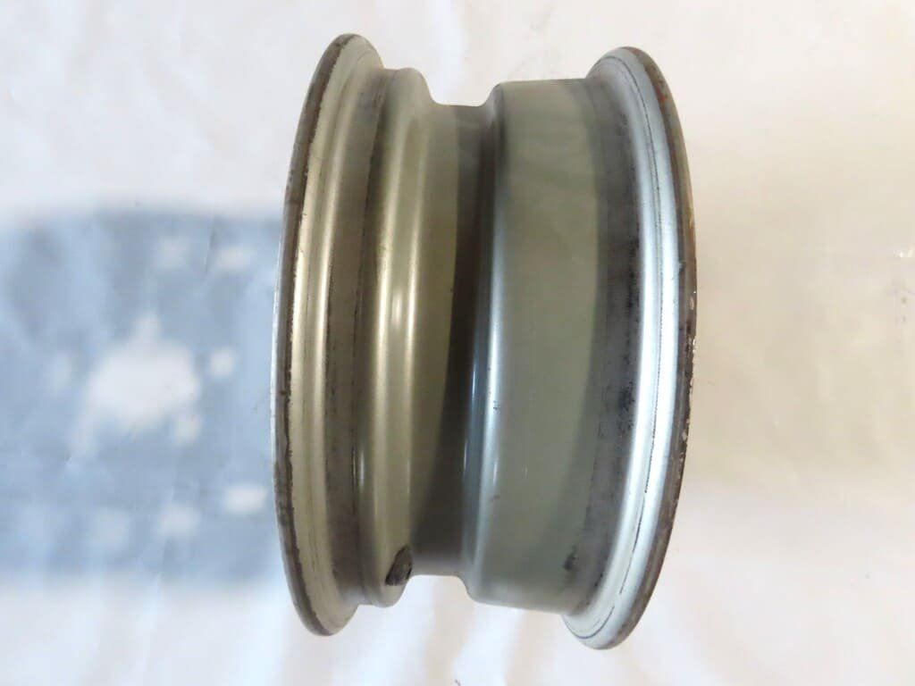 Volkswagen Cerchioni: Felgensatz VW T3 – Usato da Alpnach-Dorf venduto da Hess-Automobile 3