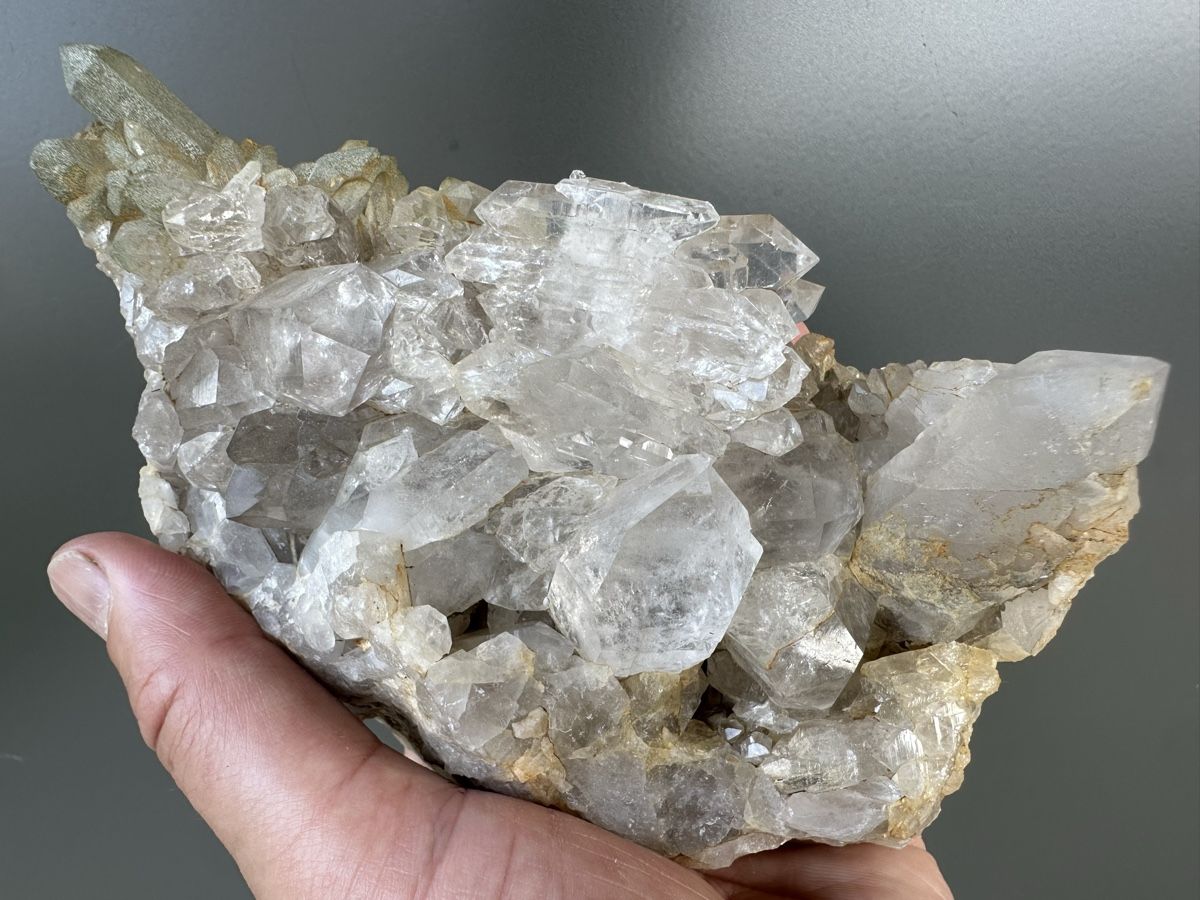 Minerali & Pietre curative: Fadenquarz Val Cavrein – Usato da Oberuzwil venduto da Crystall0 1