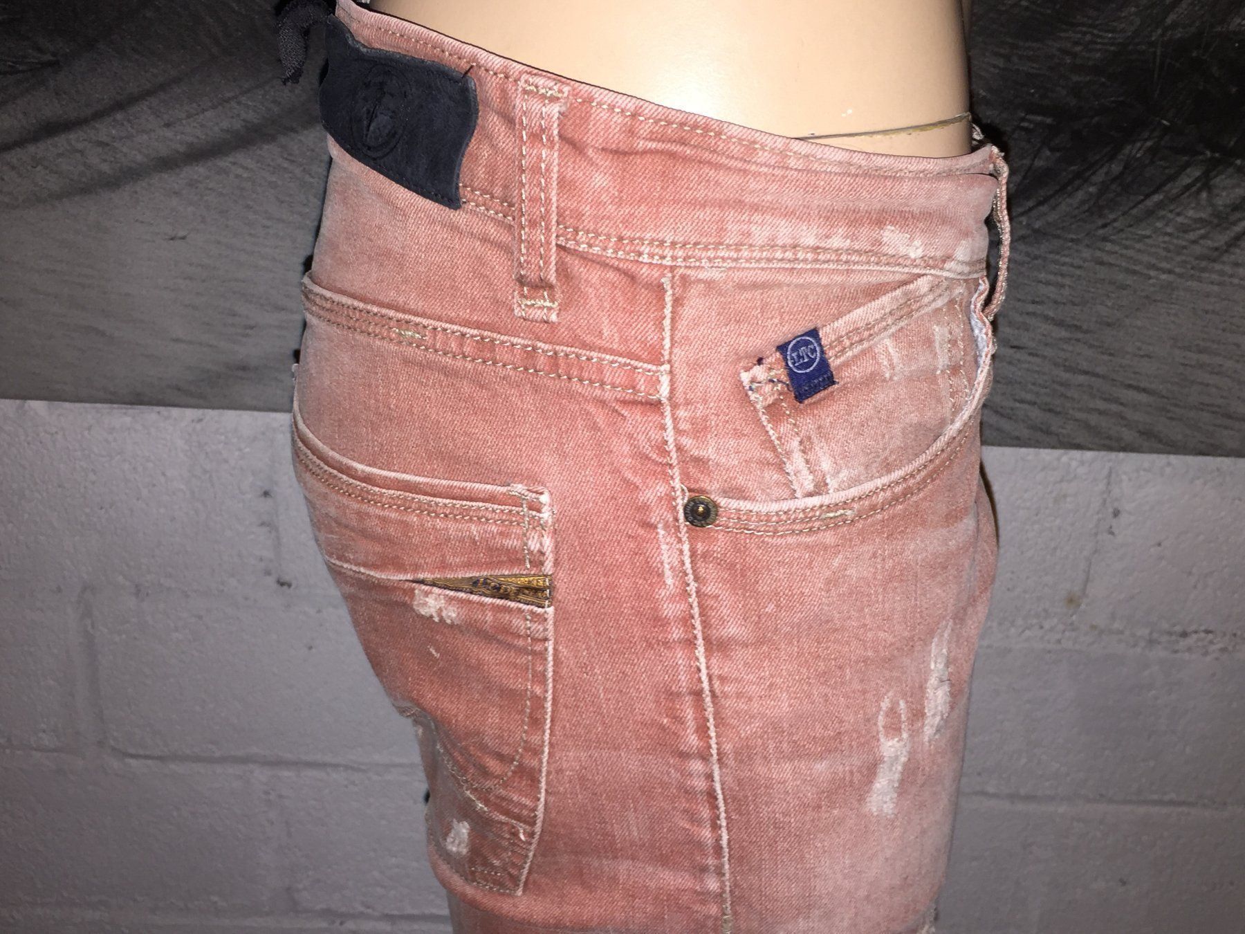 Le Temps Des Cerises Jeans: LTC LE TEMPS DES CERISES Jeans taille 33 – Usato da Cossonay-ville venduto da Super-Price-Quality 4