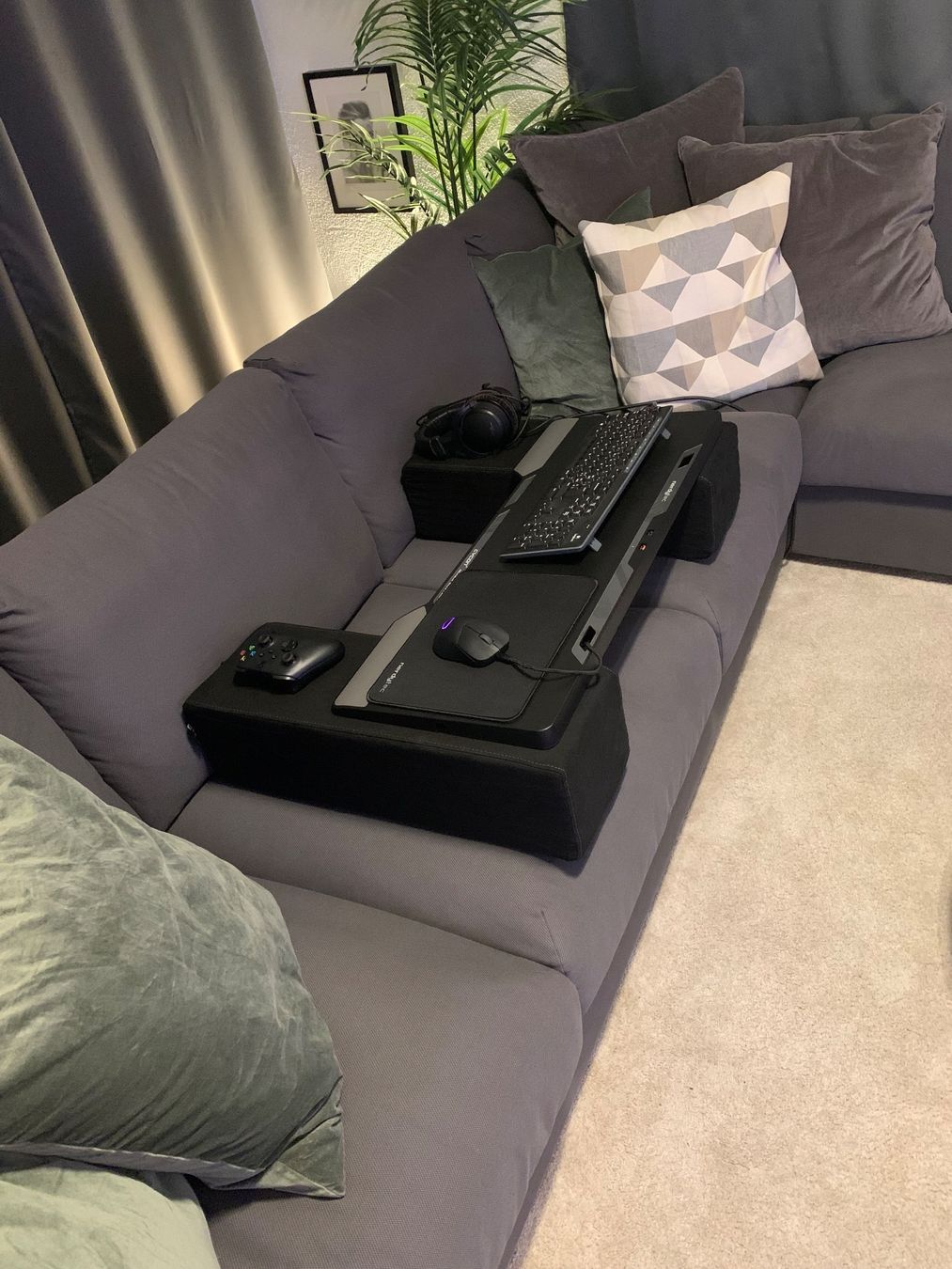 PC: Couchmaster Cycon 3 - Neuwertig – Nuovo (secondo la descrizione) da Solothurn venduto da Niyzuh 2