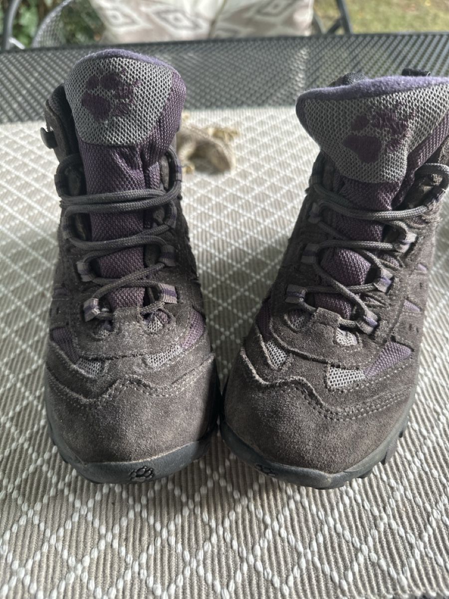 Schuhe für Jungen: Jack Wolfskin Wanderschuhe Grösse 33 – Gebraucht aus Muri AG von an_land 1